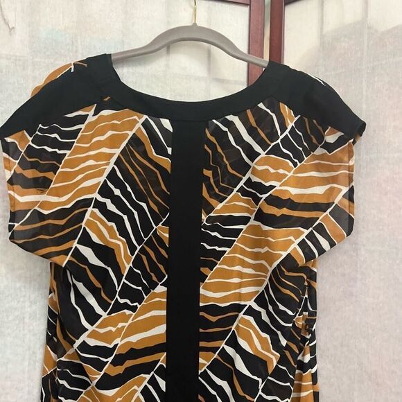 TRINA TURK SILK MINI DRESS SIZE 2‎ - Picture 3 of 7